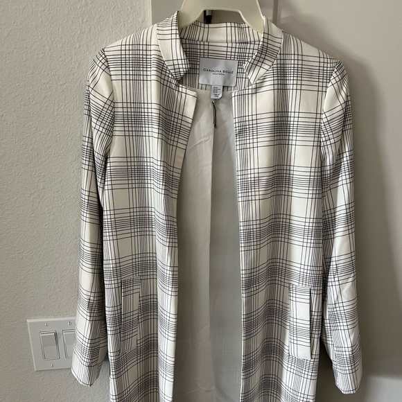 Black and white blazer - Picture 1 of 3